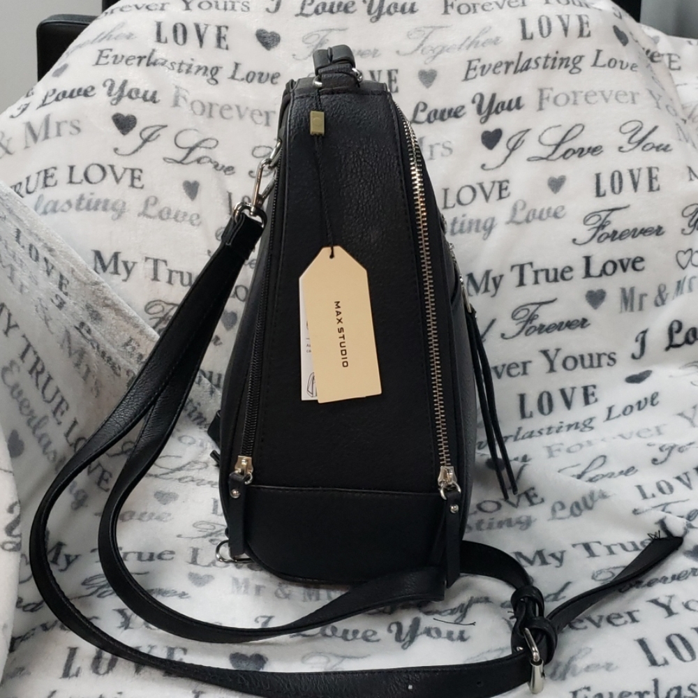 Backpack - Picture 2 of 2